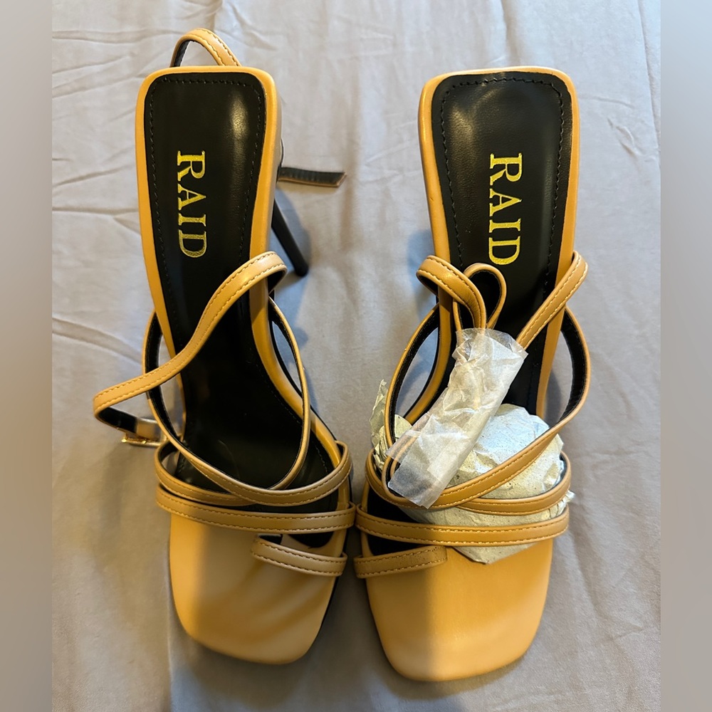 BRAND NEW HEELS
